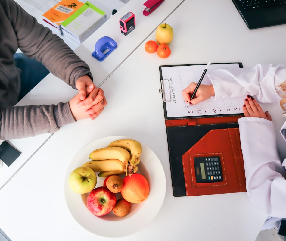 Expert nutrition consultation and analysis